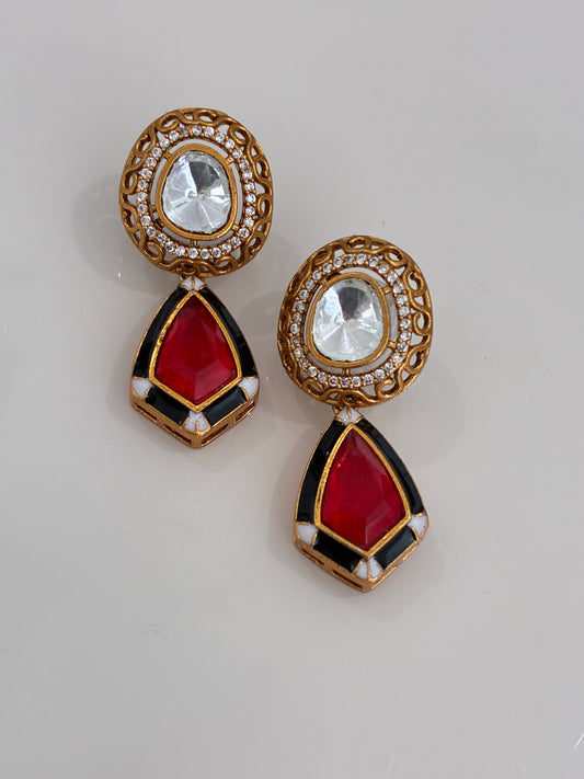 Nisha (Red)